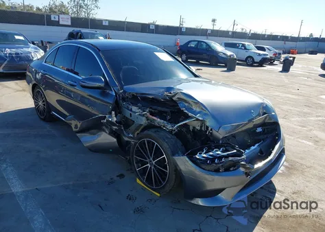 2020 Mercedes-Benz C 300 из США, поврежденный, VIN W1KWF8DB7LR589976